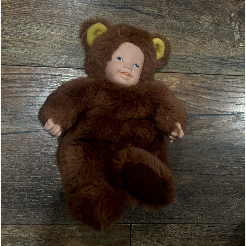 Adorable Anne Geddes doll 1997